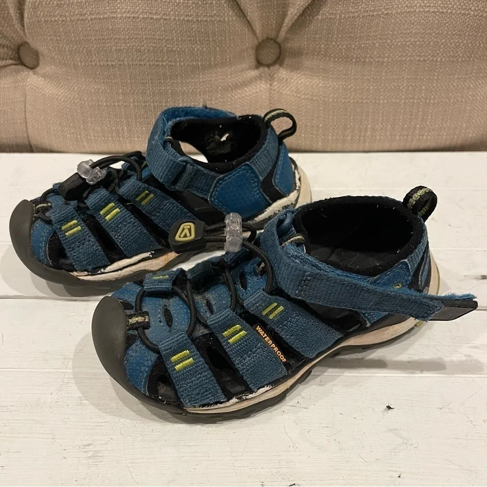 Keen Kids Newport Neo H2 (Little Kid/Boy) Blue Legion Sz 6 Based on measurements